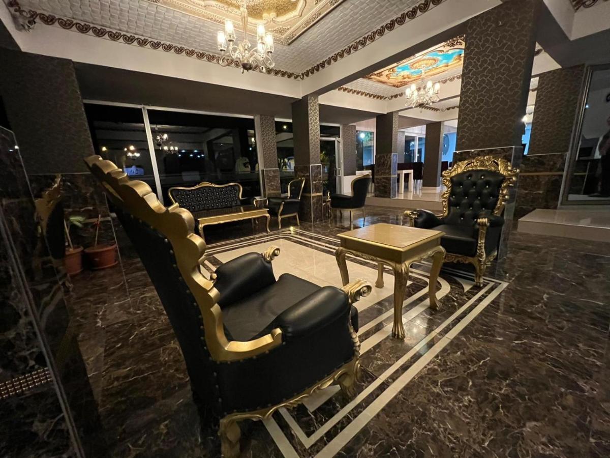 Grand Black Hotel Mersin  Exterior photo